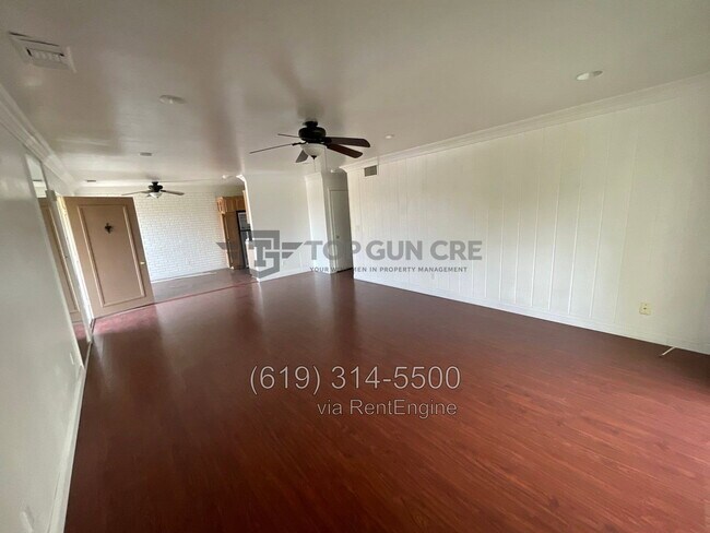 Foto del edificio - 545 Oakdale Ln