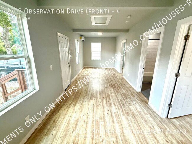 Foto del edificio - 2702 Observation Dr
