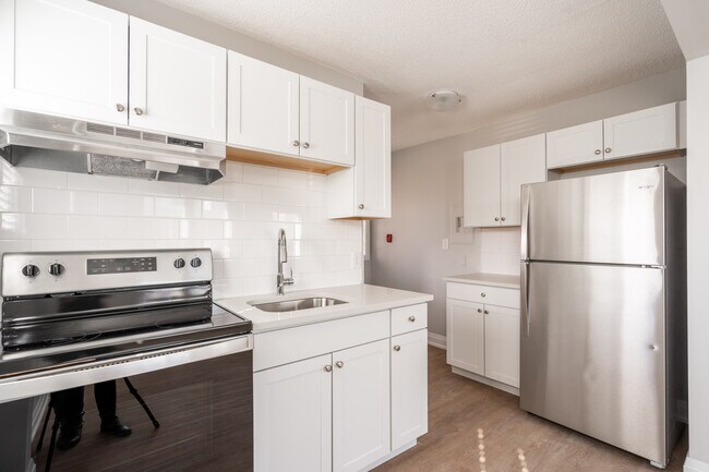 Photo du bâtiment - Spacious 1 Bedroom