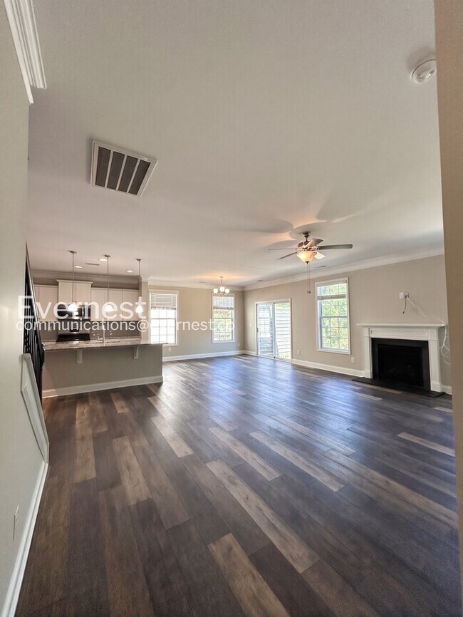 Building Photo - 1025 Burton Point Ct