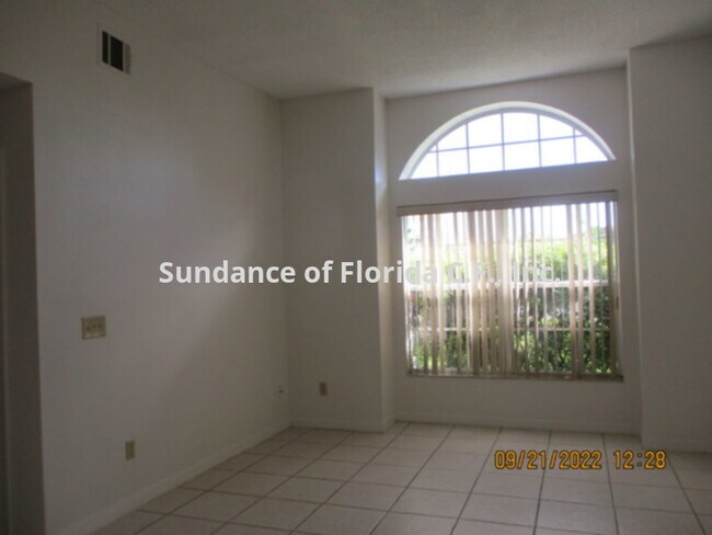 Building Photo - Osceola County Pool Home!!