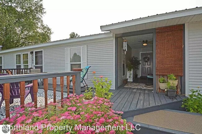 Building Photo - 3 br, 2 bath House - 7392 2nd Street