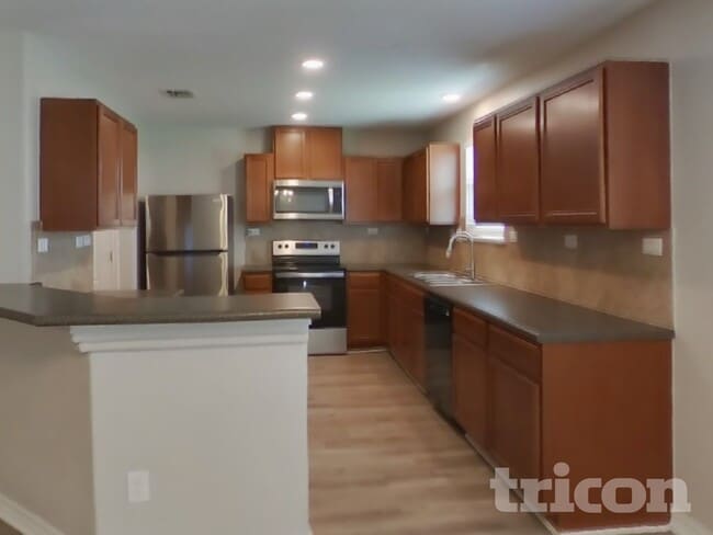 Building Photo - 2417 Cotton Forrest