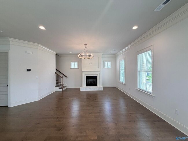 Building Photo - 108 Napolean Ave
