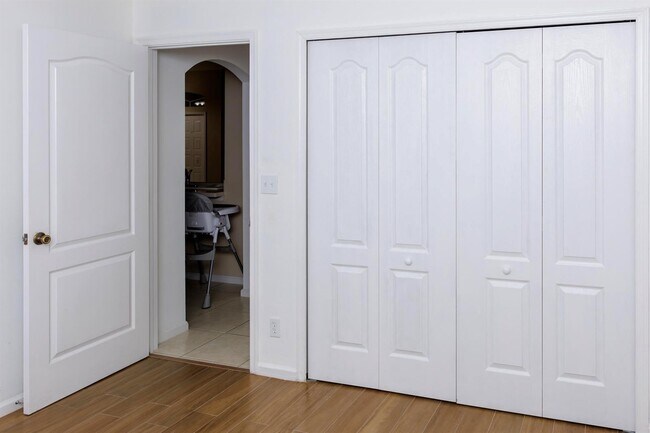 Foto del edificio - 13005 43rd Rd N