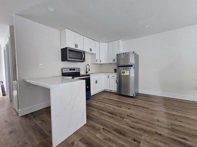 Foto del edificio - 1518 Godwin St