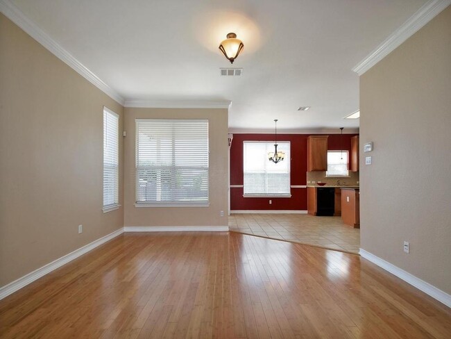Building Photo - 11413 Dog Leg Dr