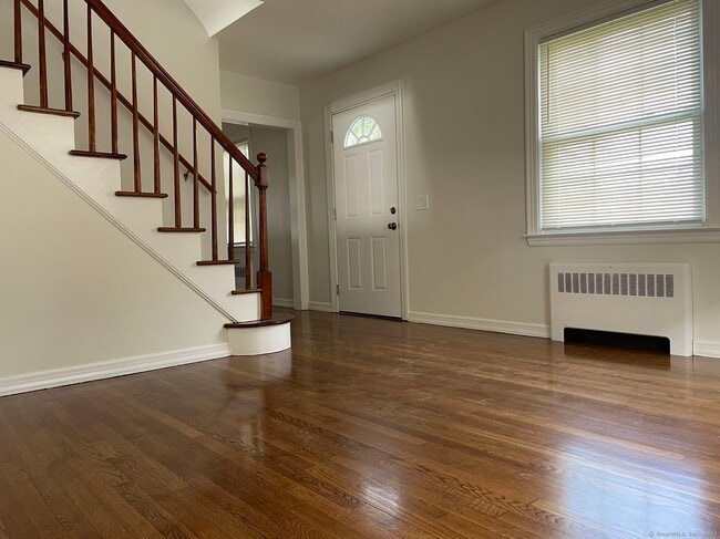 Foto del edificio - 507 Thompson Ave