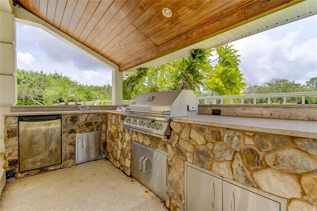 Foto del edificio - 18605 Avenue Monaco