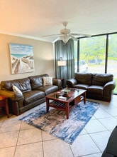 Building Photo - 2046 Beach Blvd