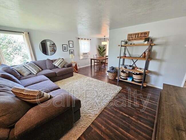 Foto del edificio - 4612 N Bemis St