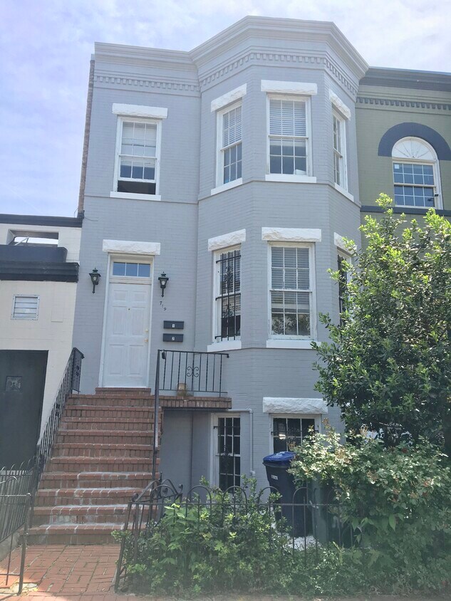 Front of Building - 719 E St SE