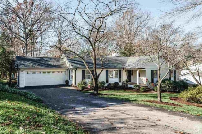 Building Photo - 1213 Glen Eden Dr