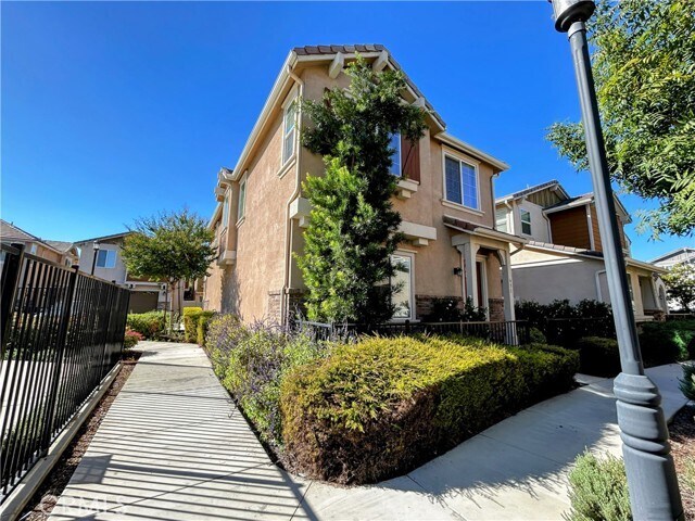 Foto del edificio - 631 S Brampton Ave