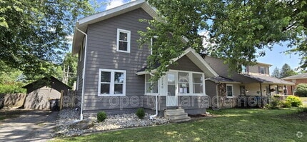 Building Photo - 2240 Nuttman Ave