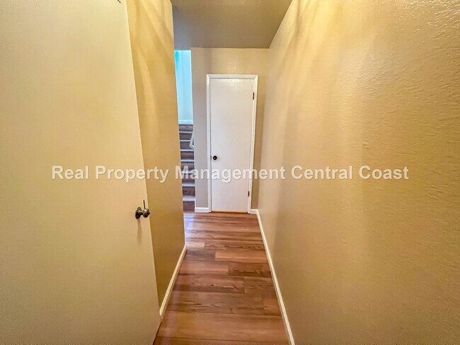 Foto del edificio - LEASE PENDING - Terrific Grover Beach Cond...