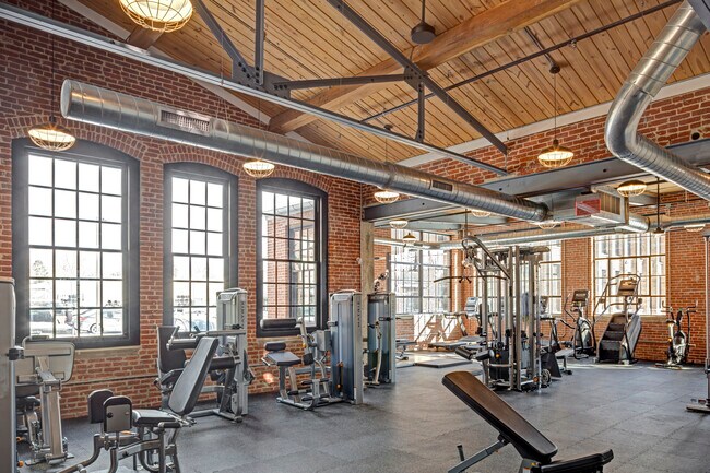 Gimnasio - The Lofts at Stehli Silk Mill