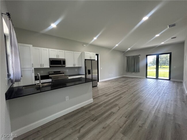 Foto del edificio - 5005 Gramercy Rd