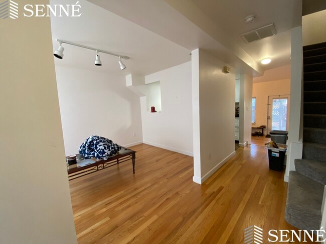 Building Photo - 69 Fulkerson St
