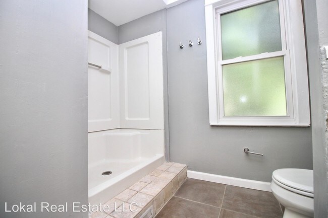 Foto del edificio - 3702 W 15th St
