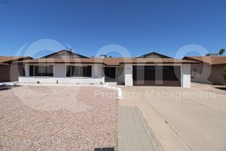 Building Photo - 1816 E Oxford Dr