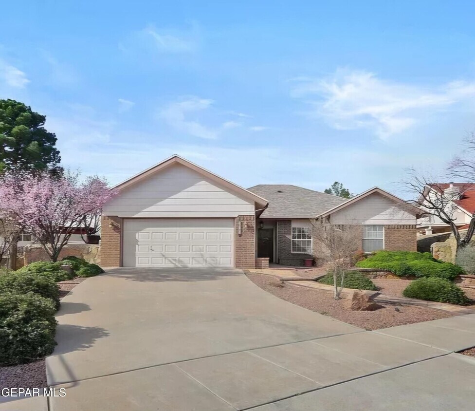 Primary Photo - 10726 White Sands Dr