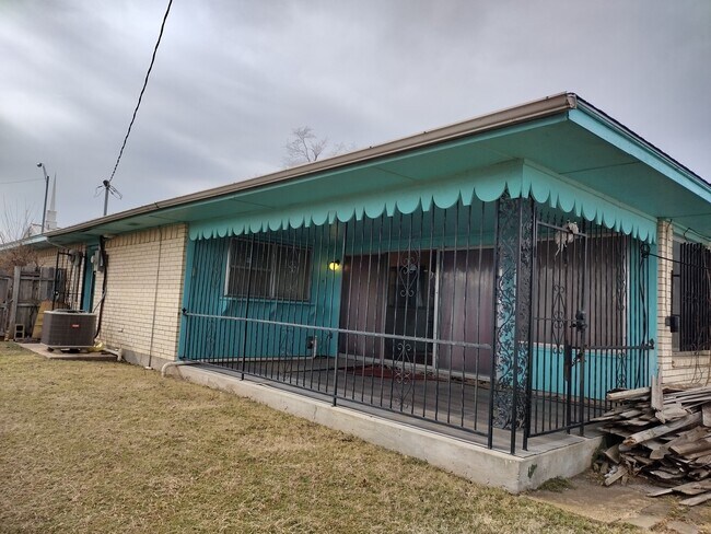 Foto del edificio - 1501 SW Monroe Ave