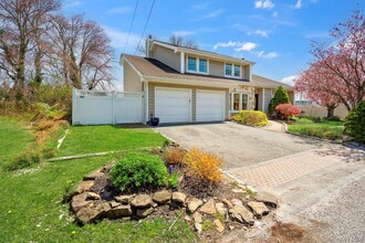 Building Photo - 30 Consuelo Pl