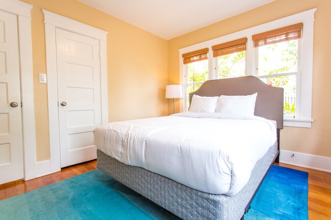 Foto del edificio - 7454 Eads Ave