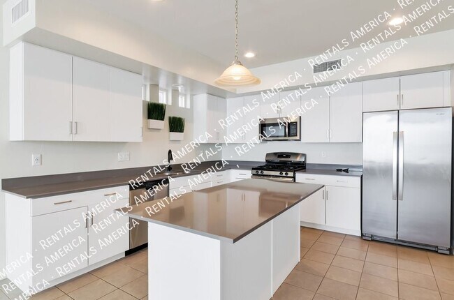 Foto del edificio - 872 E Park Modern Dr