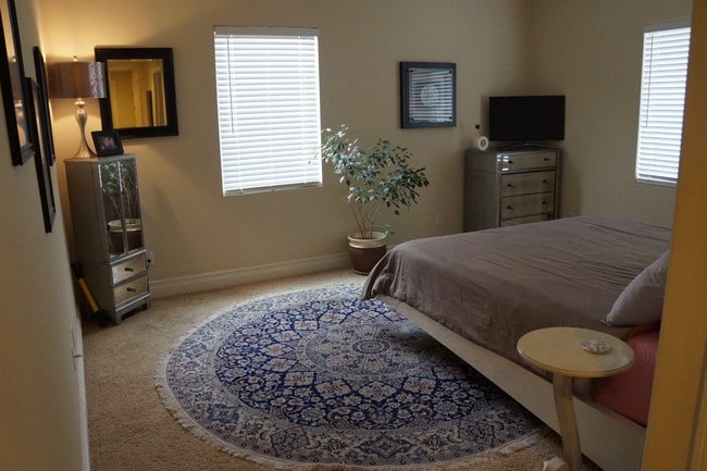 Master Bedroom - 4711 Ambrose Ave