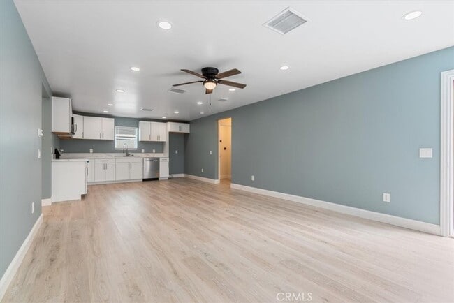 Building Photo - 13027 Herrick Ave
