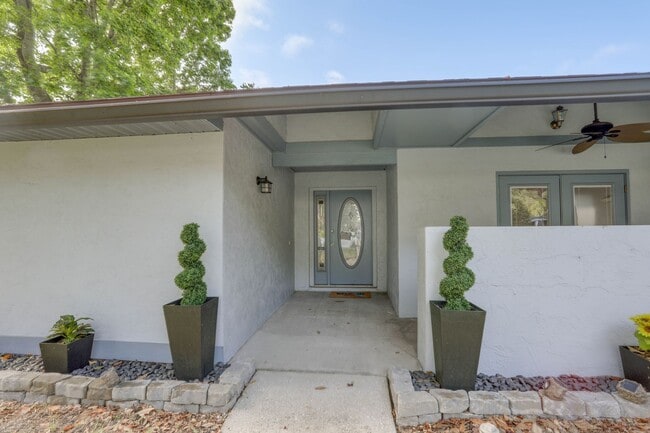 Foto del edificio - 4702 S St Brides Cir