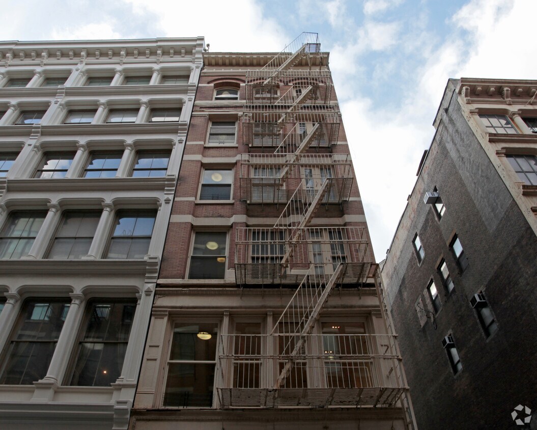 Building Photo - 79 Mercer St
