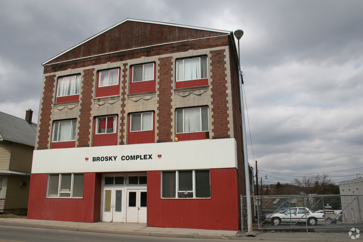 Primary Photo - Brosky Complex