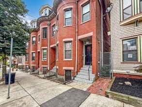 Building Photo - 214 Washington Ave