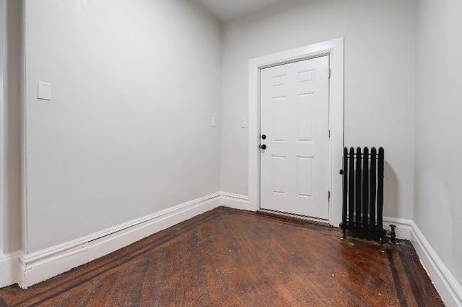 Foto del edificio - 5 Baldwin Ave