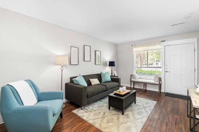 Sala de estar - Brook Hill Townhouse - Students Save Up to 10%