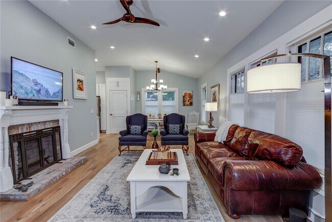 Foto del edificio - 1201 S Palmetto Ave