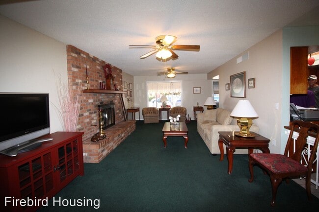 Building Photo - 2 br, 2 bath House - 635 S. Edgewater Drive