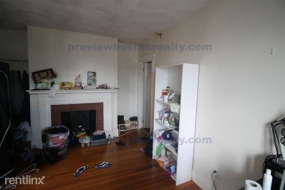 Foto del edificio - 120 Glenville Ave