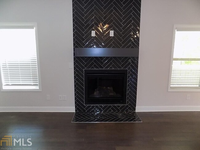 Building Photo - 1811 Ranch View Dr