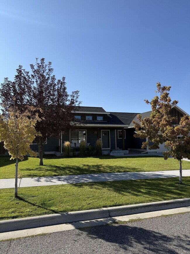 Foto del edificio - Stunning Single Level Home with Sprawling Fenced Yard