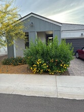 Building Photo - 5630 S Daisy Patch Pl