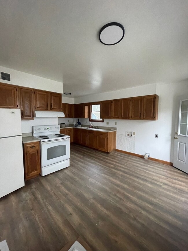 Building Photo - 677 Owsley St