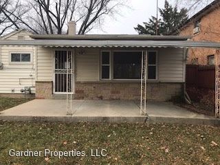 Building Photo - 3 br, 1 bath House - 5822 N 32nd Street