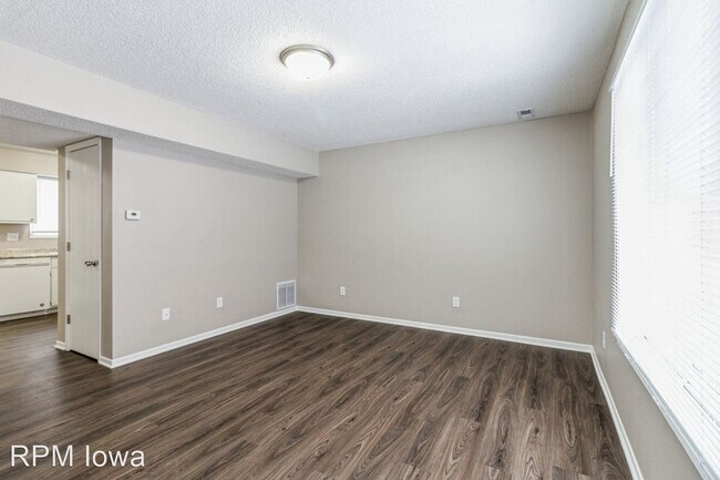 Building Photo - 3 br, 1 bath House - 1624 E Pleasant View ...