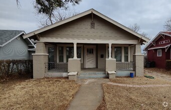 Building Photo - 1209 Monroe St