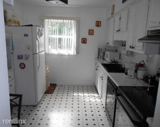 Building Photo - 3 br, 2 bath House - 130 Grenoble Rd UNIT
