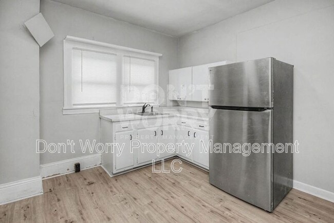 Building Photo - 1405 Lexington Ave